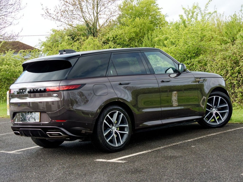 Used Land Rover Range Rover Sport 2023 for sale - 76654902: Photo 9