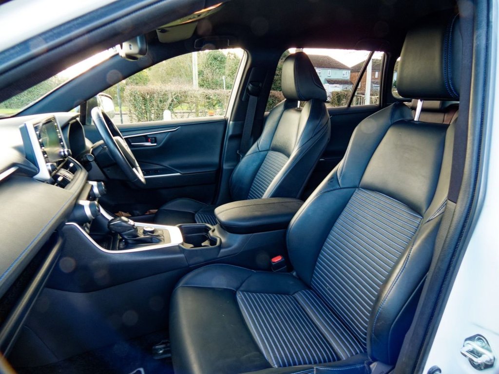 Used Toyota RAV4 2020 for sale - 77072664: Photo 29