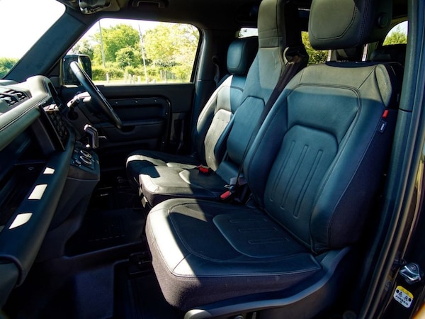 Used Land Rover Defender 2022 for sale - 74628010: Photo 28
