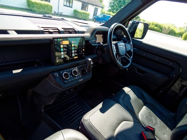 Used Land Rover Defender 2022 for sale - 74628010: Photo 31