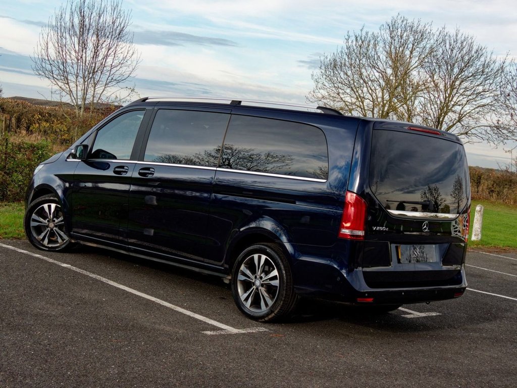 Used Mercedes-Benz V-Class 2016 for sale - 76482189: Photo 11