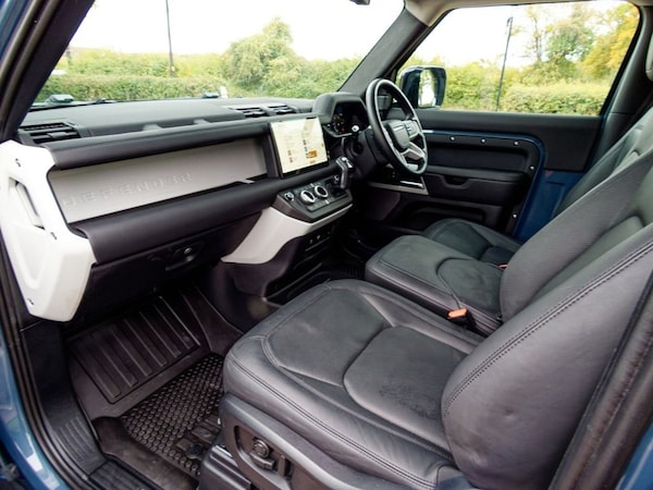 Used Land Rover Defender 2024 for sale - 76223903: Photo 30