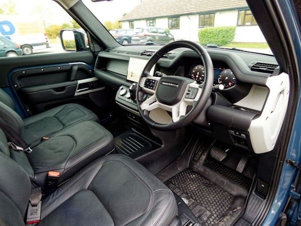 Used Land Rover Defender 2024 for sale - 76223903: Photo 32