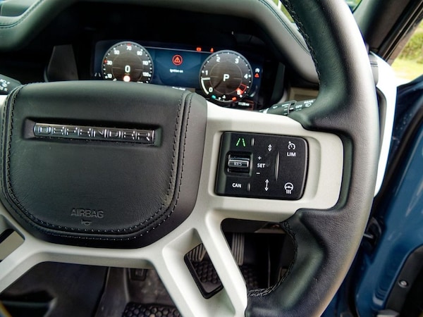 Used Land Rover Defender 2024 for sale - 76223903: Photo 36