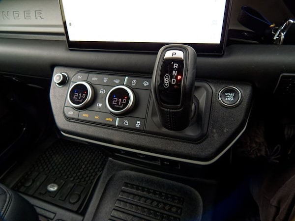 Used Land Rover Defender 2024 for sale - 76223903: Photo 42