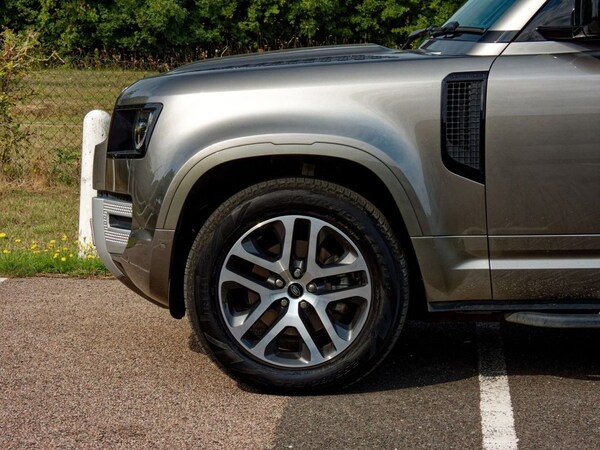 Used Land Rover Defender 2023 for sale - 75516010: Photo 14