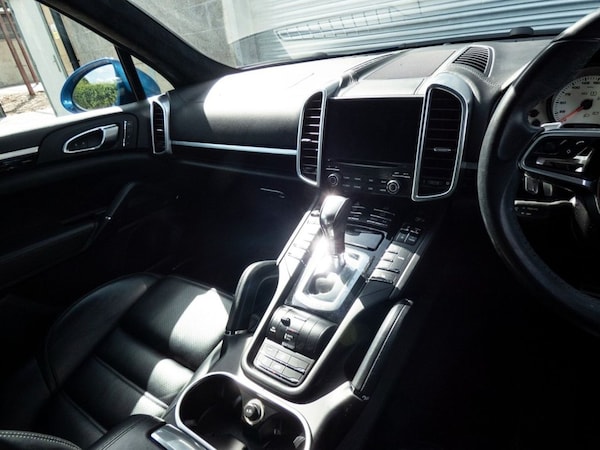 Used Porsche Cayenne 2017 for sale - 68190839: Photo 32