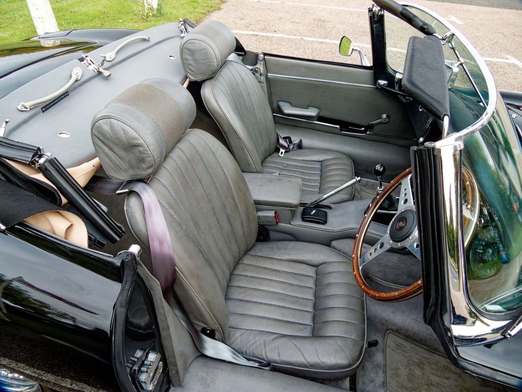 Used Jaguar E-Type 2005 for sale - 76323041: Photo 40