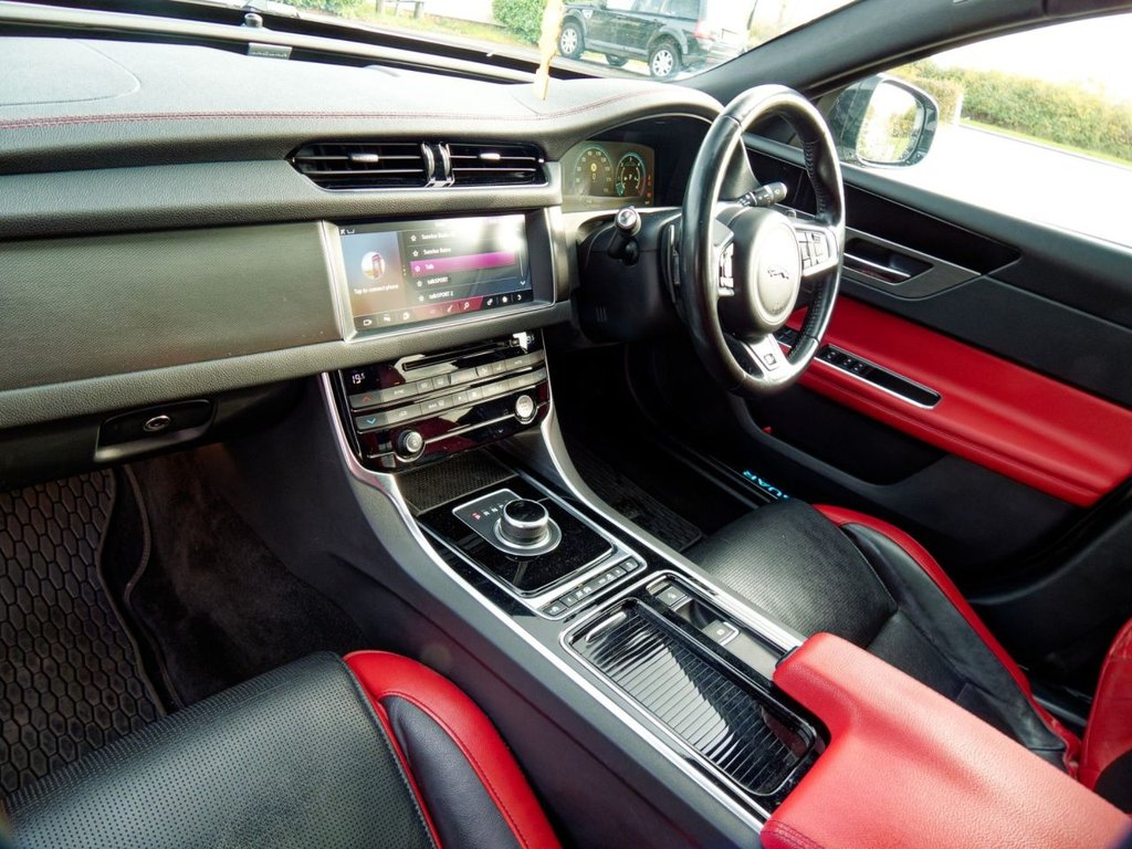 Used Jaguar XF 2016 for sale - 76496437: Photo 30