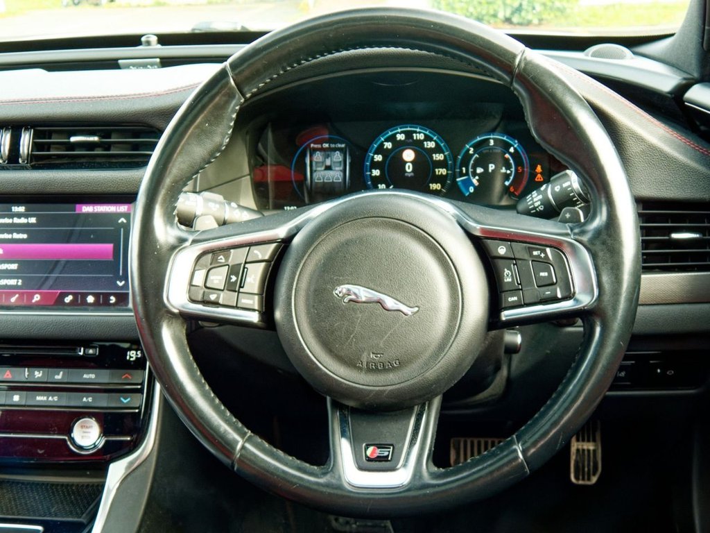 Used Jaguar XF 2016 for sale - 76496437: Photo 34