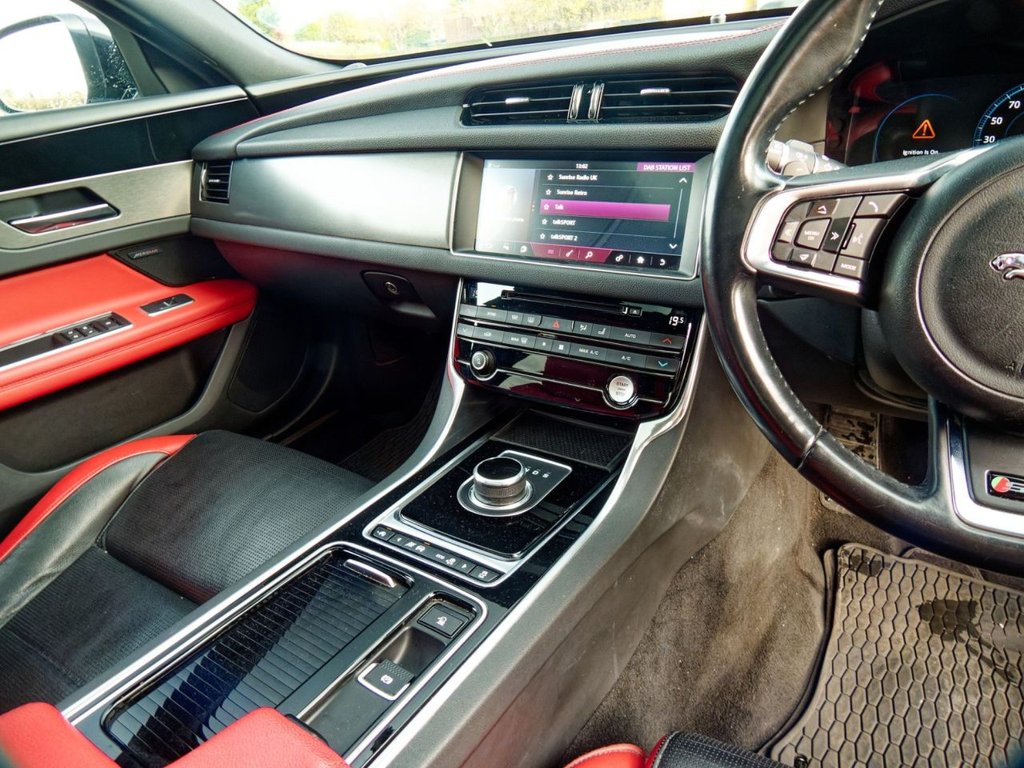 Used Jaguar XF 2016 for sale - 76496437: Photo 36