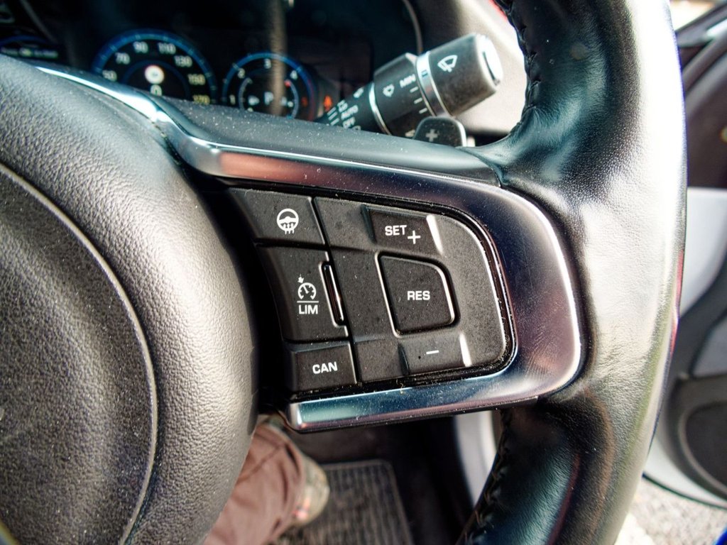 Used Jaguar XF 2016 for sale - 76496437: Photo 38