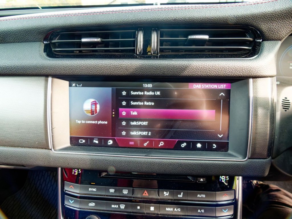 Used Jaguar XF 2016 for sale - 76496437: Photo 40