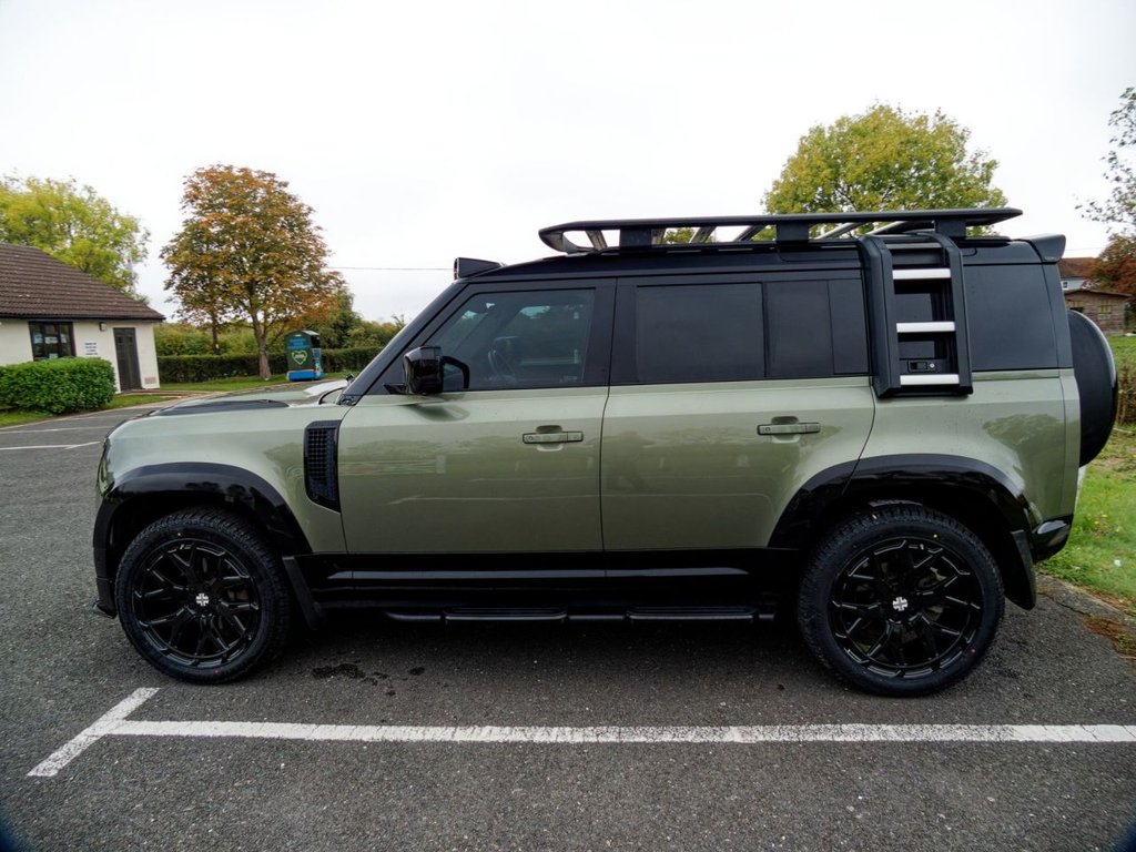 Used Land Rover Defender 2022 for sale - 76210741: Photo 25