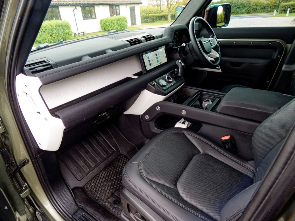 Used Land Rover Defender 2022 for sale - 76210741: Photo 35