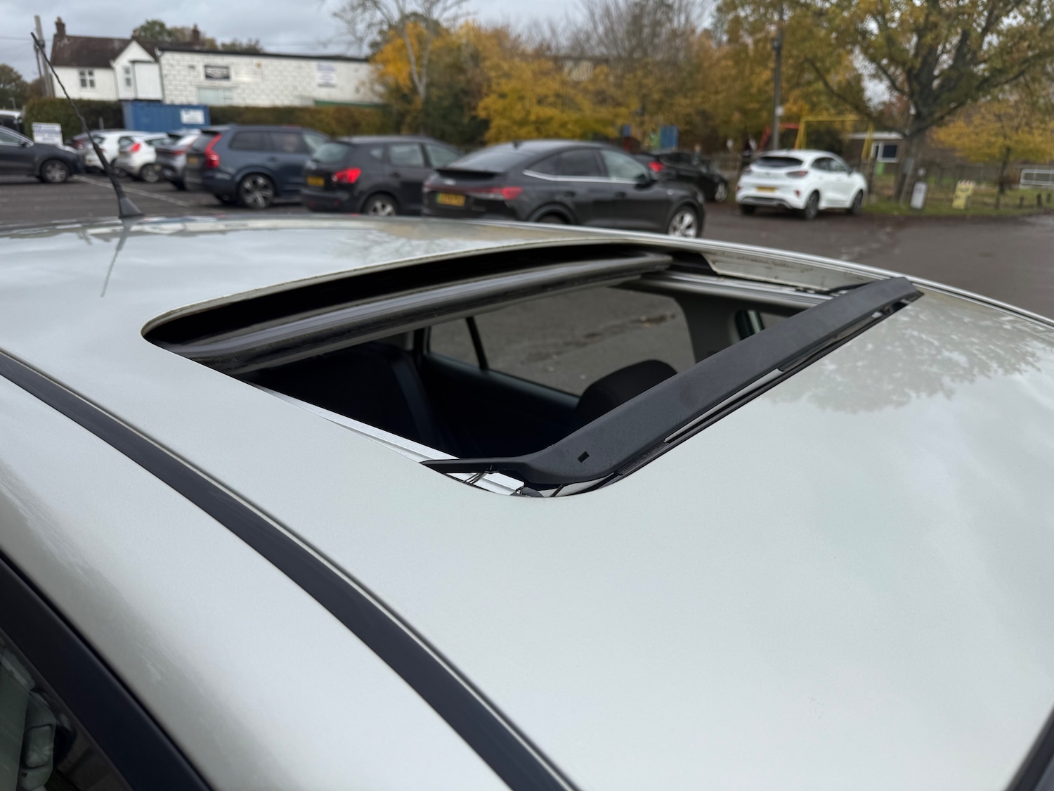 Used Toyota Corolla 2004 for sale - 76429535: Photo 23