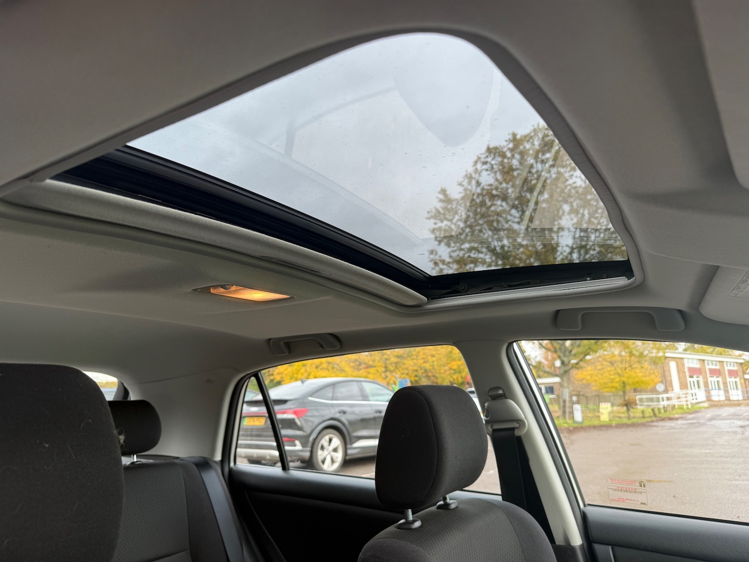 Used Toyota Corolla 2004 for sale - 76429535: Photo 27