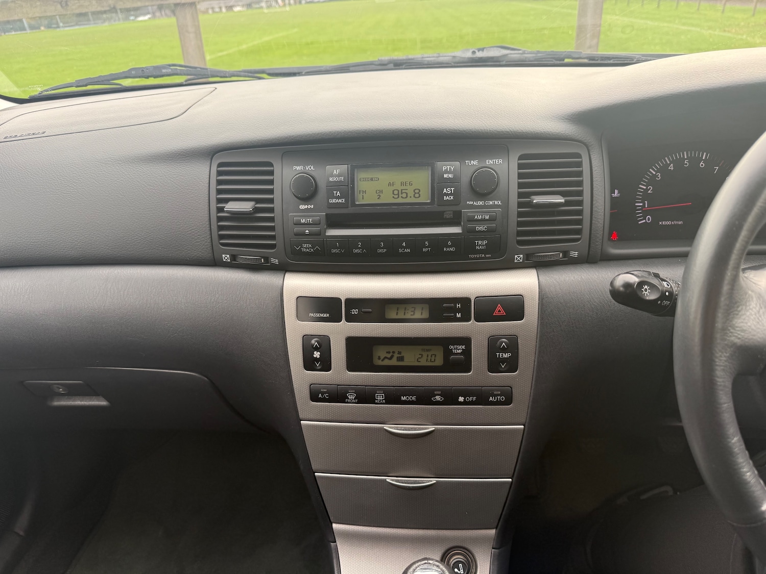 Used Toyota Corolla 2004 for sale - 76429535: Photo 30