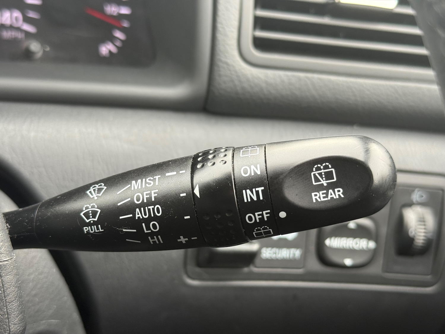 Used Toyota Corolla 2004 for sale - 76429535: Photo 39