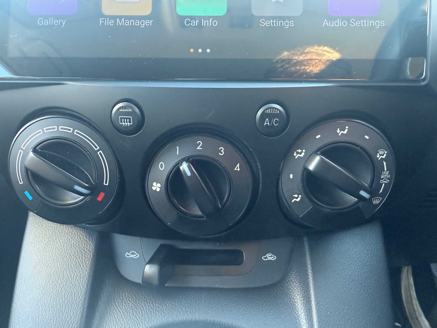 Used Mazda Mazda2 2014 for sale - 76653946: Photo 28