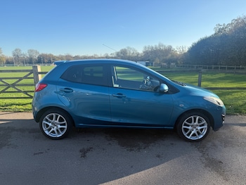 Used Mazda Mazda2 2014 for sale - 76653946: Photo