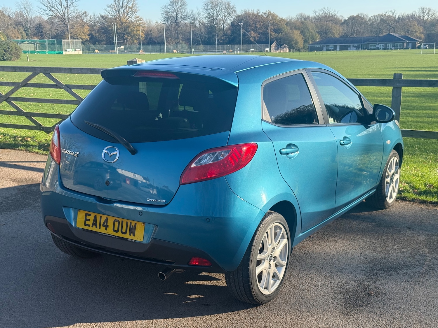 Used Mazda Mazda2 2014 for sale - 76653946: Photo 4