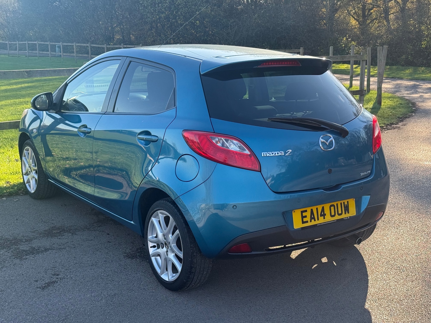 Used Mazda Mazda2 2014 for sale - 76653946: Photo 6