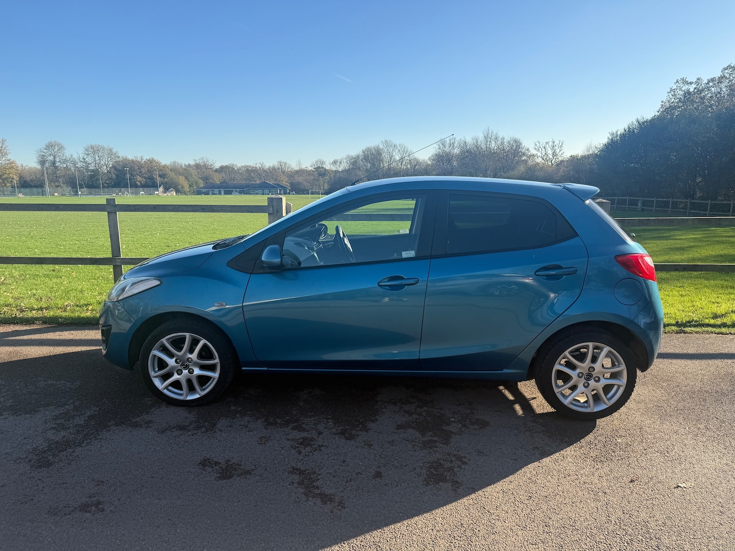 Used Mazda Mazda2 2014 for sale - 76653946: Photo 7