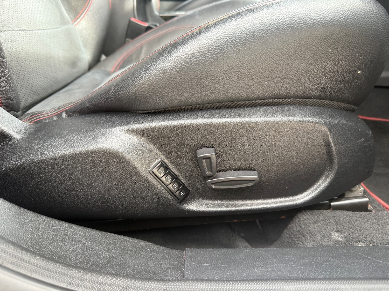 Used Ford Mondeo 2010 for sale - 76453677: Photo 19