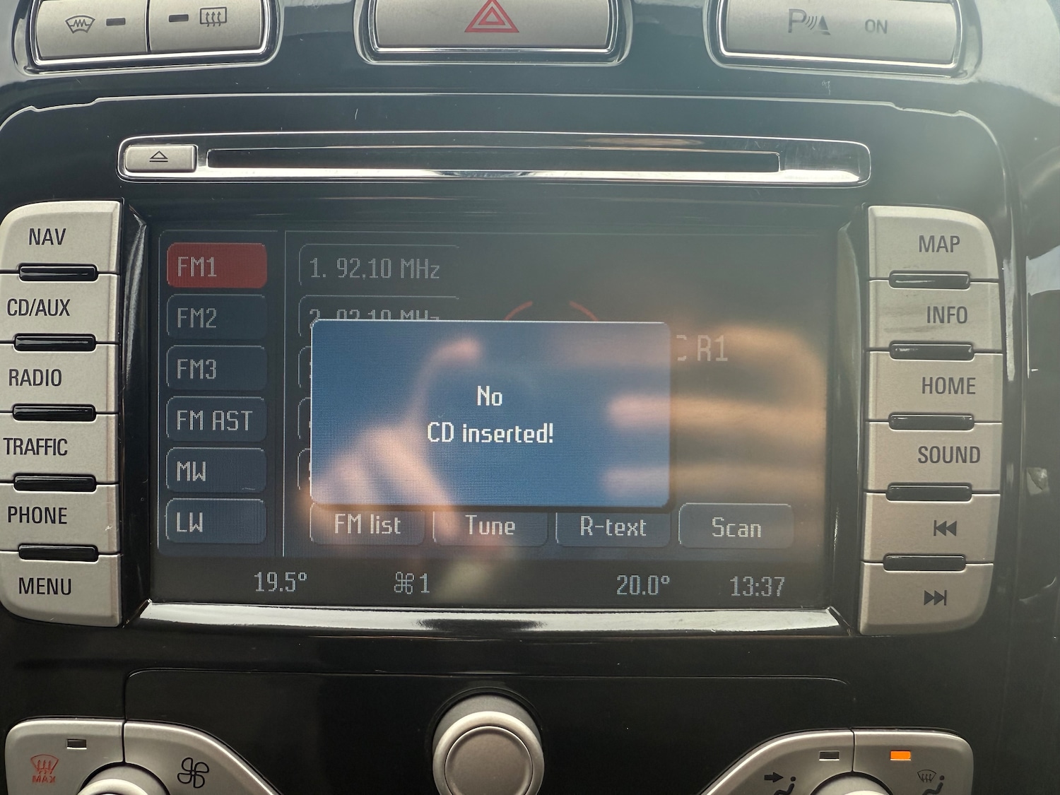 Used Ford Mondeo 2010 for sale - 76453677: Photo 30