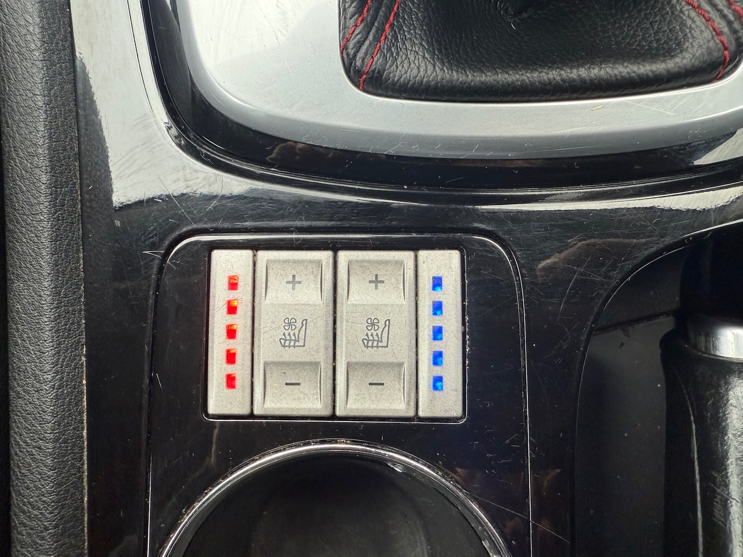 Used Ford Mondeo 2010 for sale - 76453677: Photo 41