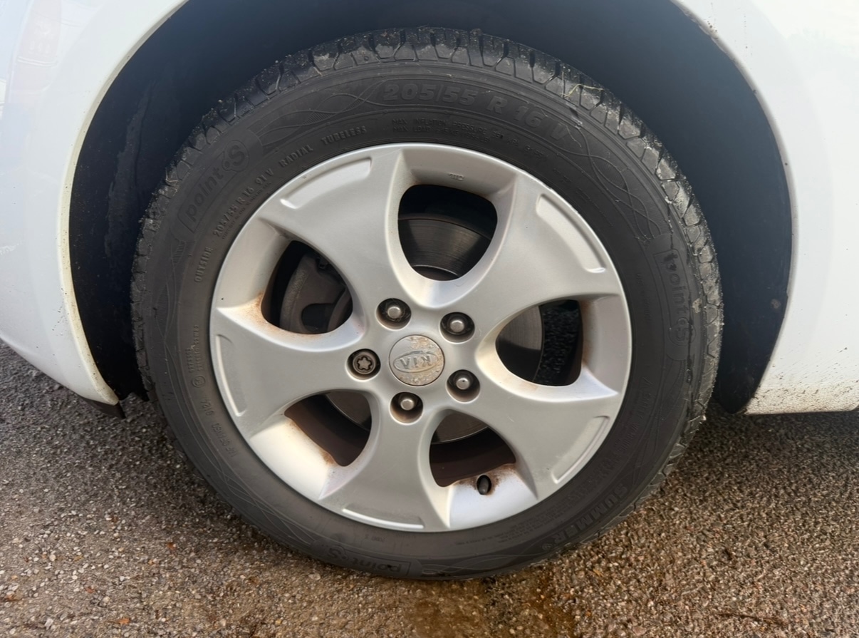 Used Kia Venga 2014 for sale - 76429527: Photo 14