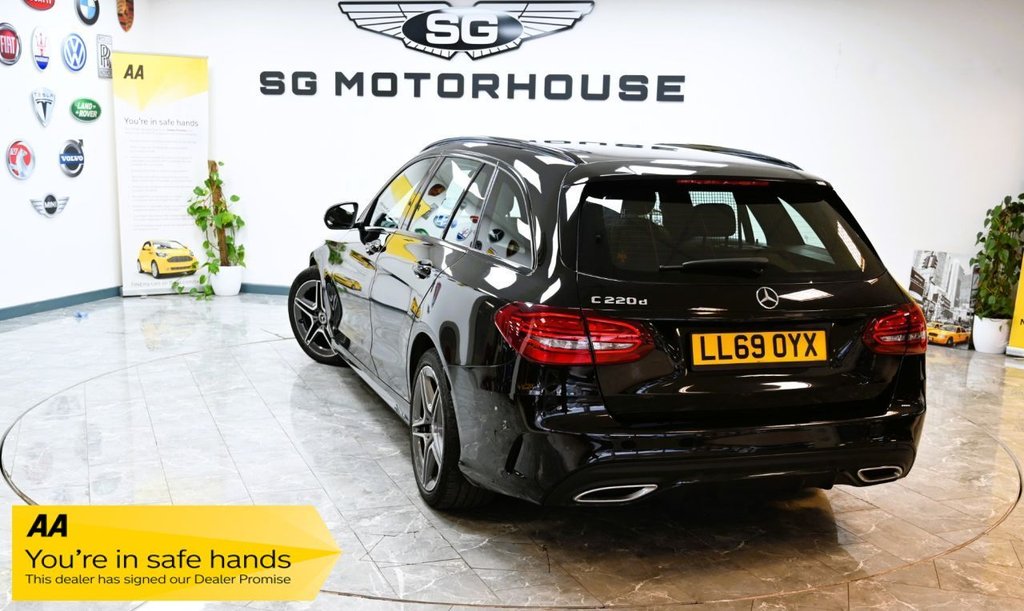 Used Mercedes-Benz C Class 2019 for sale - 78149253: Photo 2