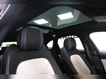 Used Jaguar F-Pace 2017 for sale - 78271683: Photo