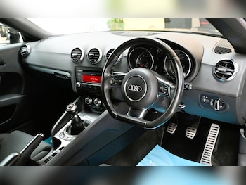 Used Audi TT 2010 for sale - 77313578: Photo