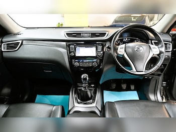 Used Nissan X-Trail 2015 for sale - 76586685: Photo