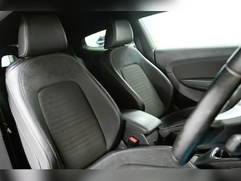 Used Volkswagen Scirocco 2016 for sale - 79567255: Photo