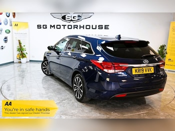 Used Hyundai i40 2019 for sale - 76439304: Photo