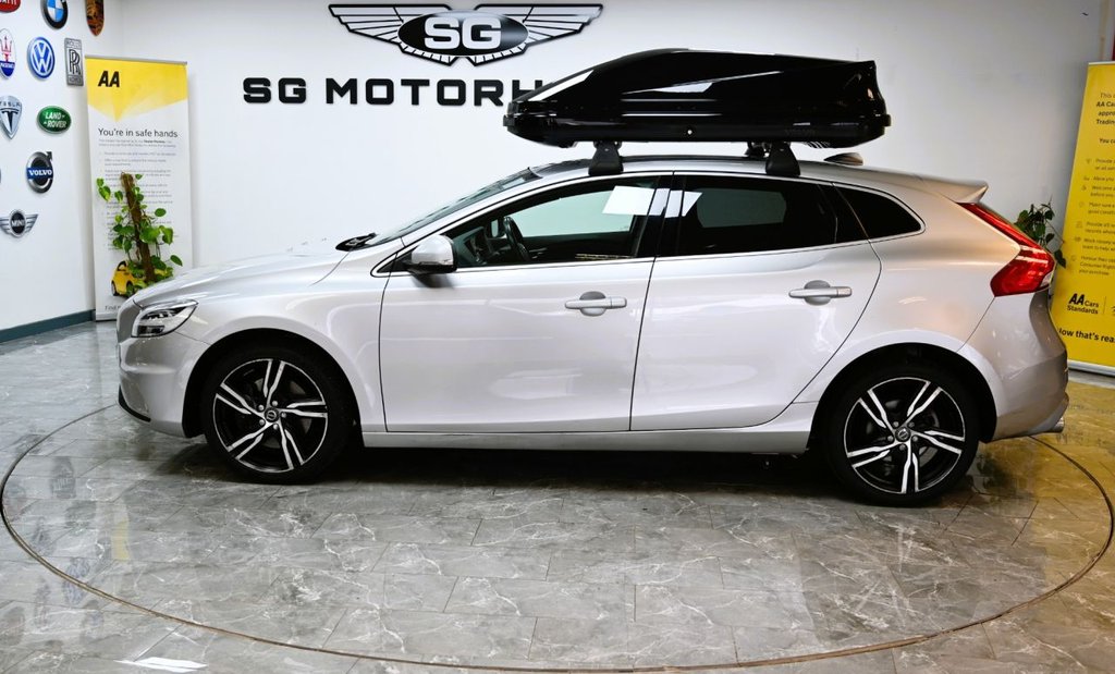 Used Volvo V40 2018 for sale - 76586682: Photo 9