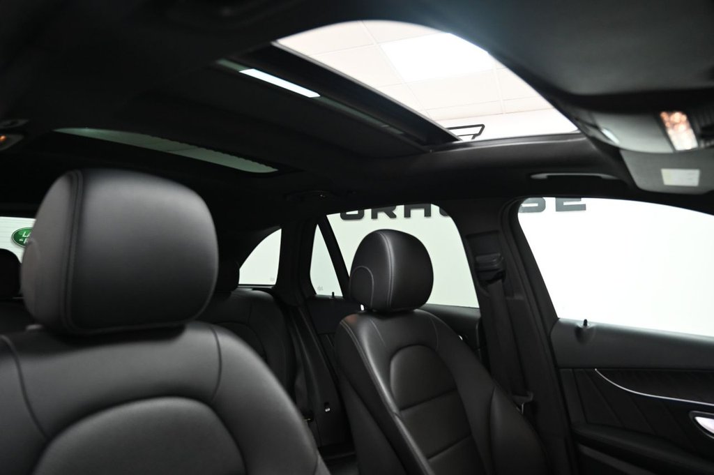 Used Mercedes-Benz GLC 2016 for sale - 77539552: Photo 6