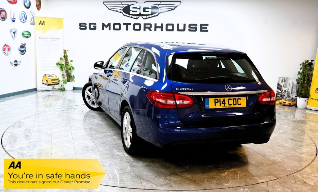 Used Mercedes-Benz C Class 2016 for sale - 77785912: Photo 2