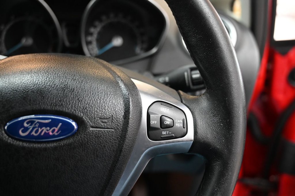 Used Ford Fiesta 2013 for sale - 76261352: Photo 15