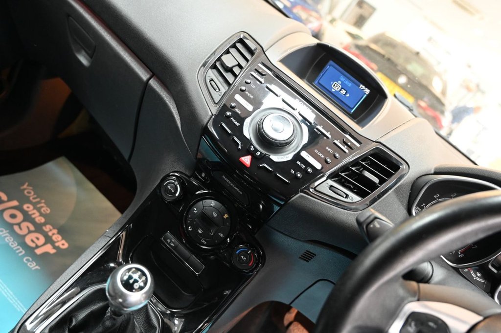 Used Ford Fiesta 2013 for sale - 76261352: Photo 5