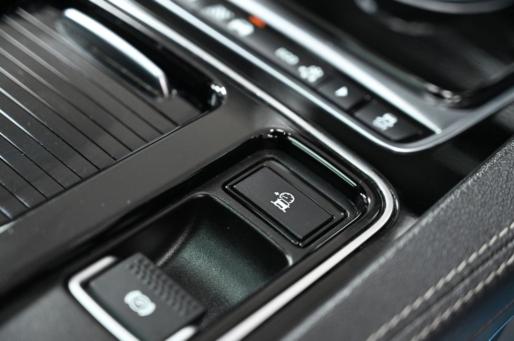 Used Jaguar F-Pace 2020 for sale - 77360160: Photo 35