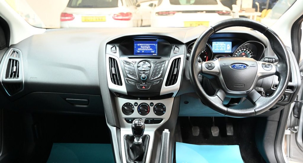 Used Ford Focus 2014 for sale - 76840892: Photo 3