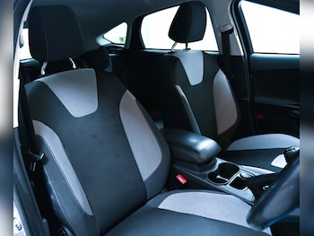 Used Ford Focus 2014 for sale - 76840892: Photo