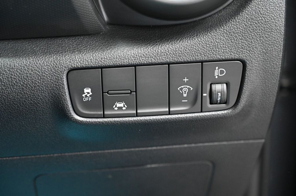 Used Hyundai KONA 2018 for sale - 77893678: Photo 30