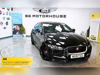 Used Jaguar XE 2018 for sale - 79822669: Photo