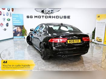 Used Jaguar XE 2018 for sale - 79822669: Photo