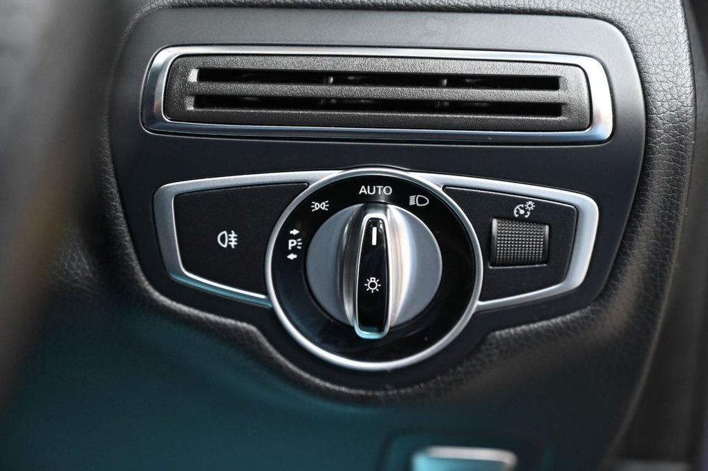 Used Mercedes-Benz C Class 2016 for sale - 76586612: Photo 19